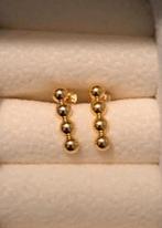 Gouden oorbellen 18 karaat, Ophalen of Verzenden, Zo goed als nieuw, Knopjes of Stekers, Goud