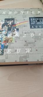 Verzameling naslagwerken o.a. Kronieken, Ophalen, Zo goed als nieuw