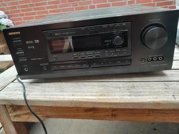 ONKYO av receiver beschikbaar voor biedingen