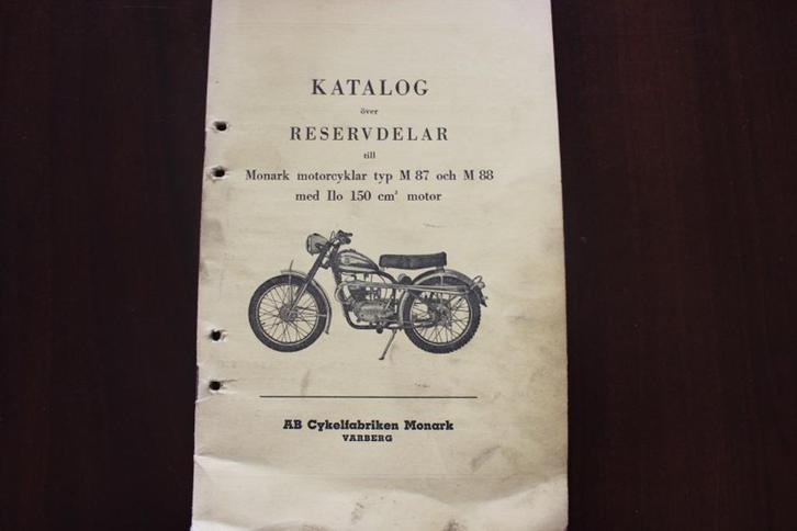 Monark M87 M88 met JLO150cc motor onderdelen boekje, Motoren, Handleidingen en Instructieboekjes, Overige merken, Ophalen of Verzenden