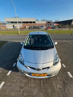 Toyota Aygo 1.0 12V Vvt-i 5DRS MMT 2009 Grijs, Auto's, Toyota, 4 stoelen, Radio, 68 pk, Origineel Nederlands