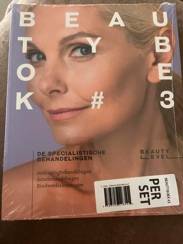 Beauty Level 3 - Nieuw in Plastic beschikbaar voor biedingen
