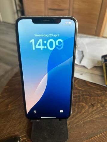 Iphone 11 pro max 256 gb + iPhone 11 64 GB beschikbaar voor biedingen