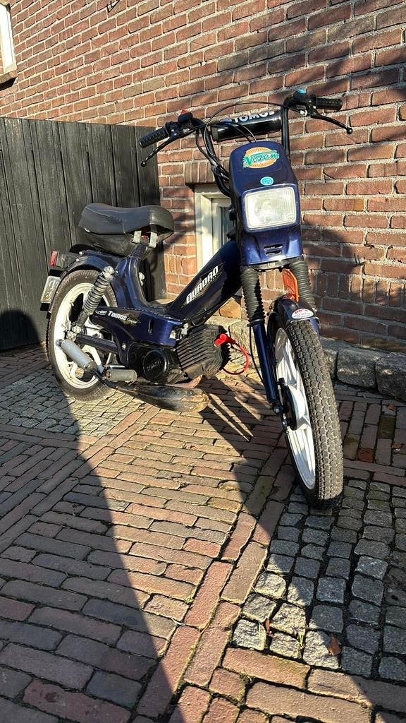 Tomos Quadro donker blauw, Fietsen en Brommers, Brommers | Tomos, Ophalen, Gebruikt, Quadro, Maximaal 25 km/u