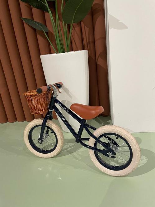 Banwood First Go Loopfiets Navy, Kinderen en Baby's, Speelgoed | Buiten | Voertuigen en Loopfietsen, Nieuw, Loopfiets, Ophalen