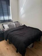 double bed and mattress/tweepersoonsbed en matras, Ophalen, Tweepersoons, Zo goed als nieuw, Bedbodem
