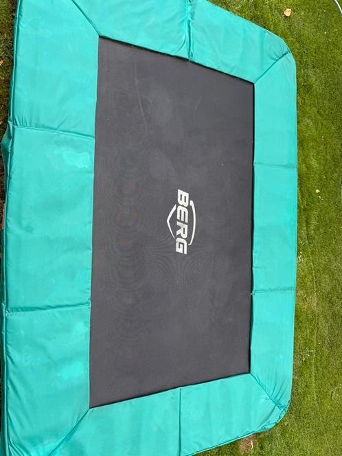 Te koop: BERG Trampoline 1,80 x 2,50 meter, Kinderen en Baby's, Speelgoed | Buiten | Trampolines, Gebruikt, Ophalen