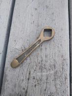 2 sleutels gezocht voor een kraan van een melkbus sleutel, Ophalen of Verzenden