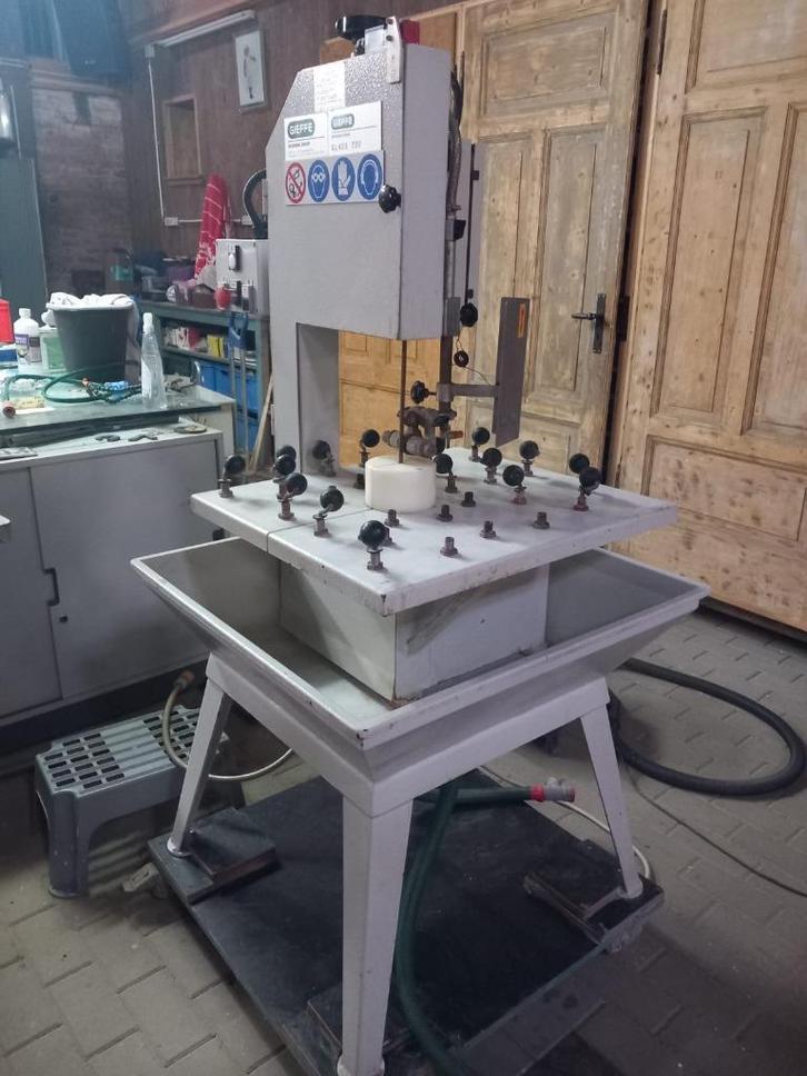 Diamantband lintzaagmachine type Glass 300, Doe-het-zelf en Verbouw, Gereedschap | Zaagmachines, Gebruikt, Lintzaag, 1200 watt of meer