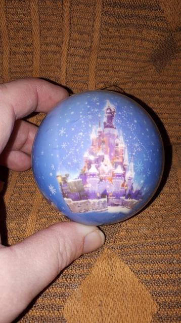 ZGAN Origineel Disney papier plastic kerstbal kasteel 7cm beschikbaar voor biedingen