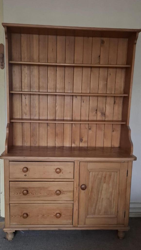 Gratis Kast - 3 hoog zonder lift, Antiek en Kunst, Antiek | Meubels | Kasten, Ophalen