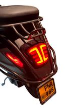 Vespa Sprint Notte (2023) – Malossi - groot onderhoud gehad, Fietsen en Brommers, Ophalen, Overige modellen, Zo goed als nieuw