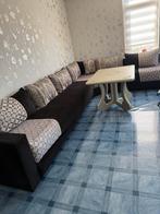 Marokkaanse bank sadari met tafel en extra bekleding., Ophalen, Zo goed als nieuw