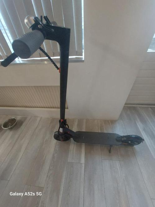 Elektrische Step HT-T4 M365 *Met elektrisch probleem *, Fietsen en Brommers, Steps, Gebruikt, Elektrische step (E-scooter), Ophalen