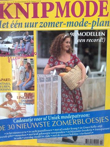 Knipmode kledingpatronen april 1993 , zomermode beschikbaar voor biedingen