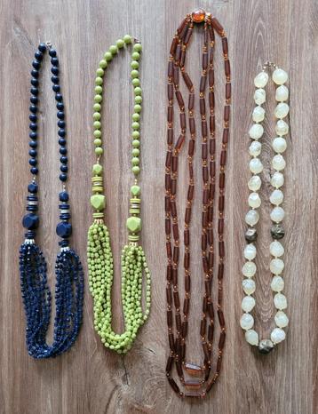 4 vintage kettingen met aparte kralen en/of verbindingen beschikbaar voor biedingen