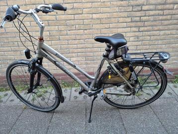 Damesfiets Trek T500 Navigator 24 versnellingen incl CATEYE beschikbaar voor biedingen