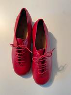 Schoenen van het merk Peternel’s. Maat 39.  Rood leer., Maat M, Ophalen of Verzenden, Zo goed als nieuw, Schoenen