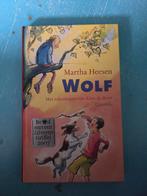 Wolf - Martha Heesen (Querido), Boeken, Ophalen of Verzenden, Gelezen, Martha Heesen, Fictie algemeen