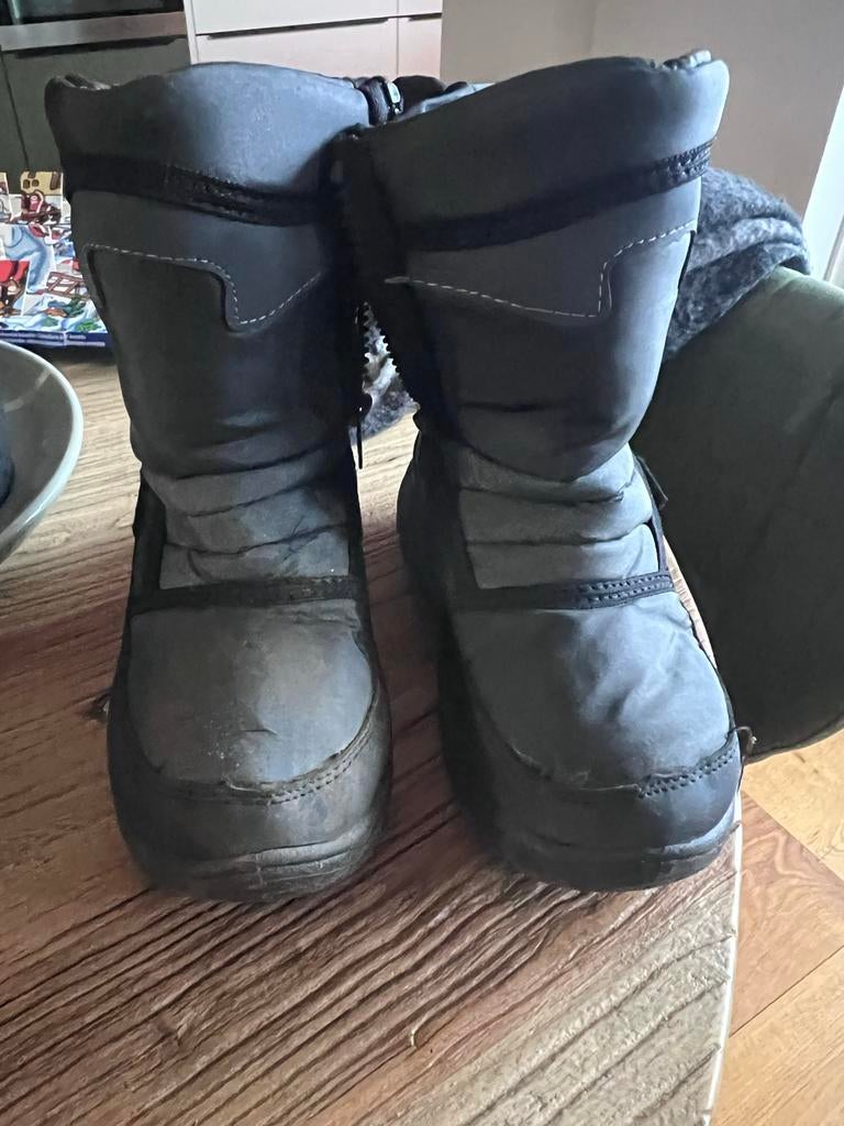 Snowboots - Maat 32, Kinderen en Baby's, Kinderkleding | Schoenen en Sokken, Ophalen, Gebruikt, Jongen of Meisje, Laarzen