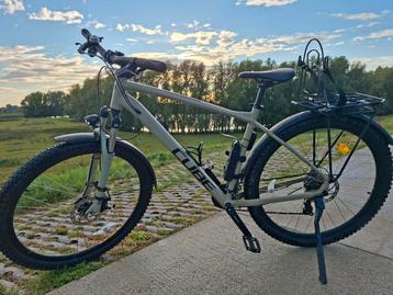 Cube Mountainbike allroad. beschikbaar voor biedingen