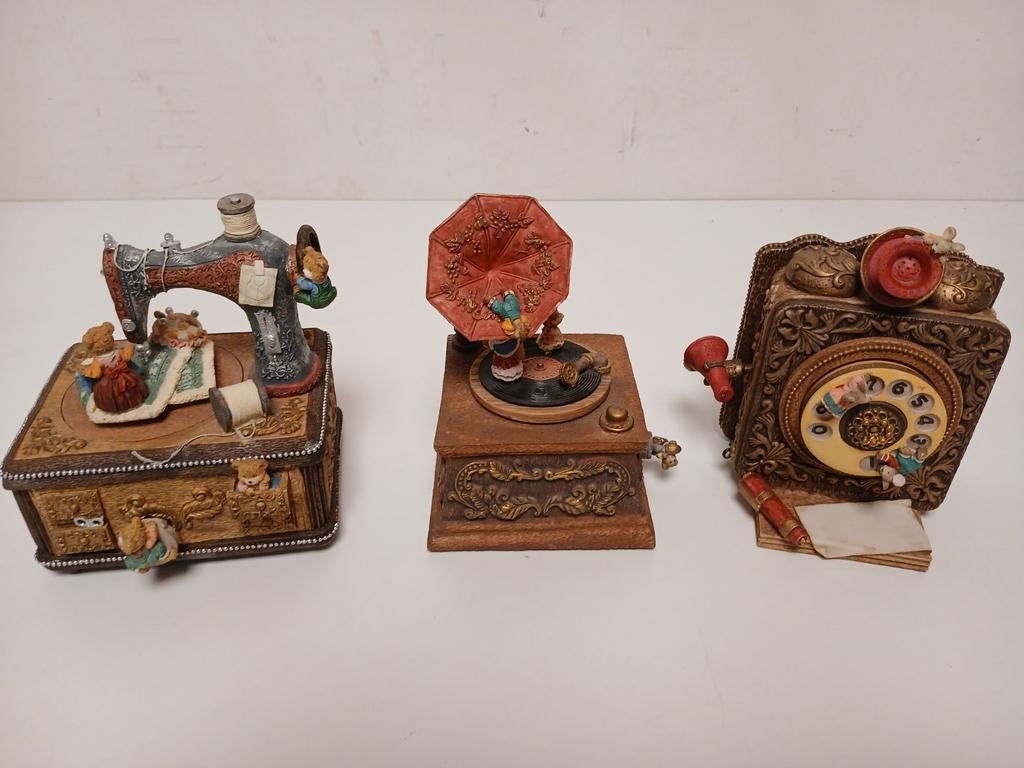 3x oude muziekdoos met beertjes en konijnen, Ophalen of Verzenden, Zo goed als nieuw, Dier