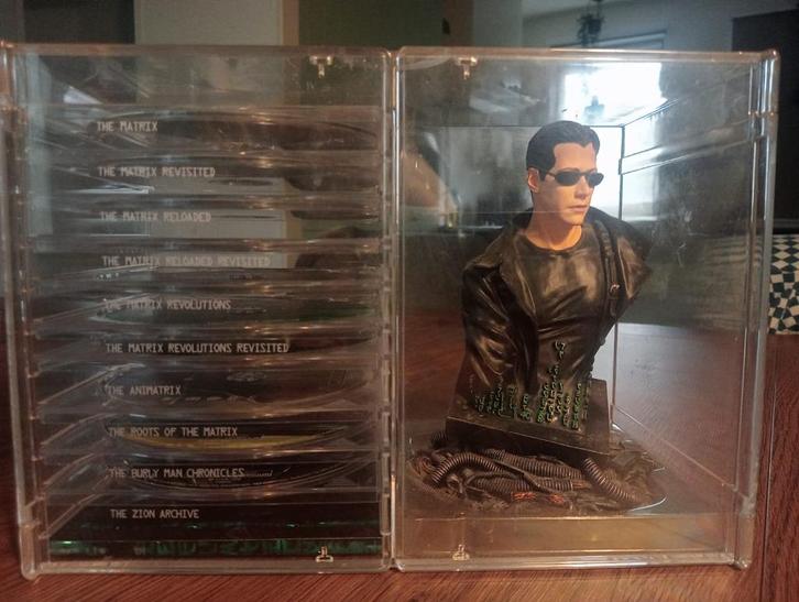 The Ultimate Matrix 10-disc dvd box set met mini-buste, Cd's en Dvd's, Dvd's | Overige Dvd's, Gebruikt, Boxset, Vanaf 16 jaar