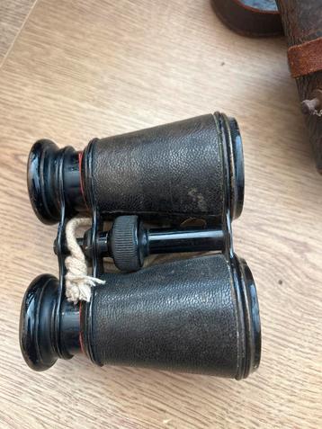 Vintage Verrekijker met Lederen Etui beschikbaar voor biedingen