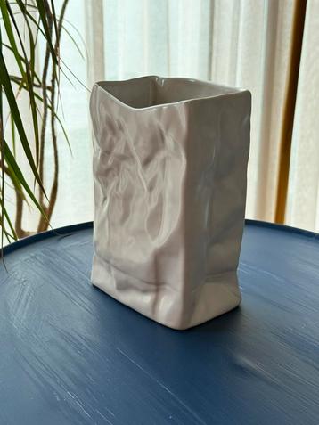 Vintage west germany papieren vaas beschikbaar voor biedingen