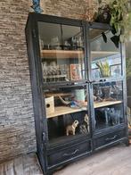 Zware metalen kast, Ophalen, Zo goed als nieuw, 25 tot 50 cm, Met deur(en)