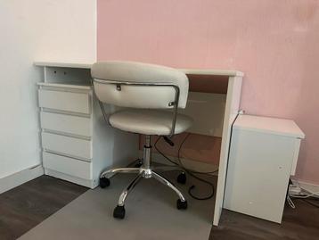 Bureau, bureaustoel en kastje - JYSK & IKEA beschikbaar voor biedingen
