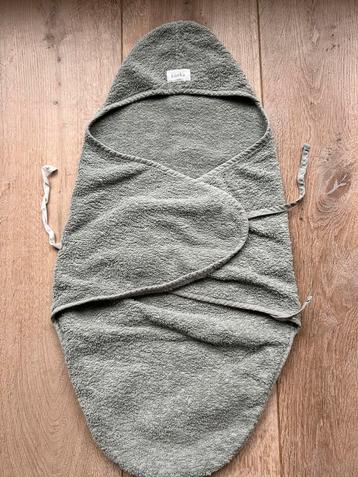Koeka omslagbaddoek beschikbaar voor biedingen