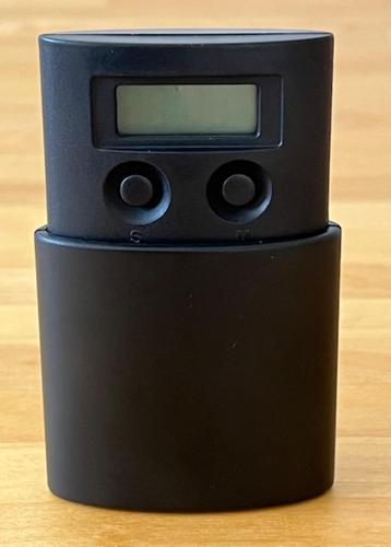 Leuk reiswekkertje beschikbaar voor biedingen