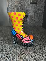 Romero Britto laarsje, Ophalen