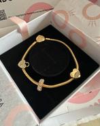 Pandora armband goud met 3 bedels + doosje, Verzenden, Zo goed als nieuw, Goud, Met strass