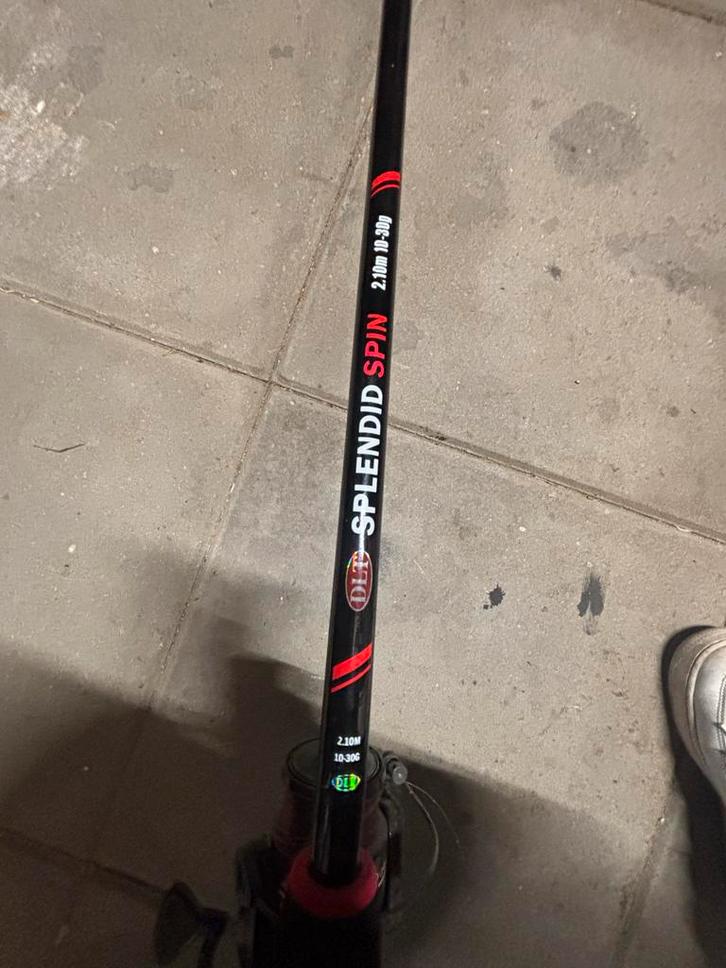 Complete Vishengel Set - Splendid Spin 2.10m, Watersport en Boten, Hengelsport | Karpervissen, Gebruikt, Complete set, Ophalen of Verzenden