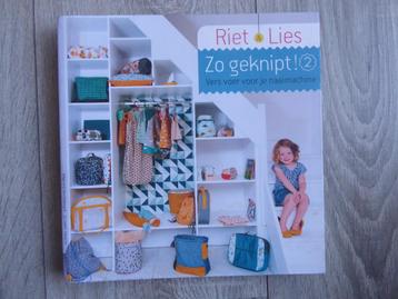 ZO GEKNIPT vers voer vr naaimachine RIET & LIES  2014  nwst beschikbaar voor biedingen