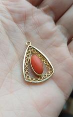 Hanger met bloedkoraal, Sieraden, Tassen en Uiterlijk, Antieke sieraden, Ophalen of Verzenden, Overige materialen, Hanger, Met edelsteen