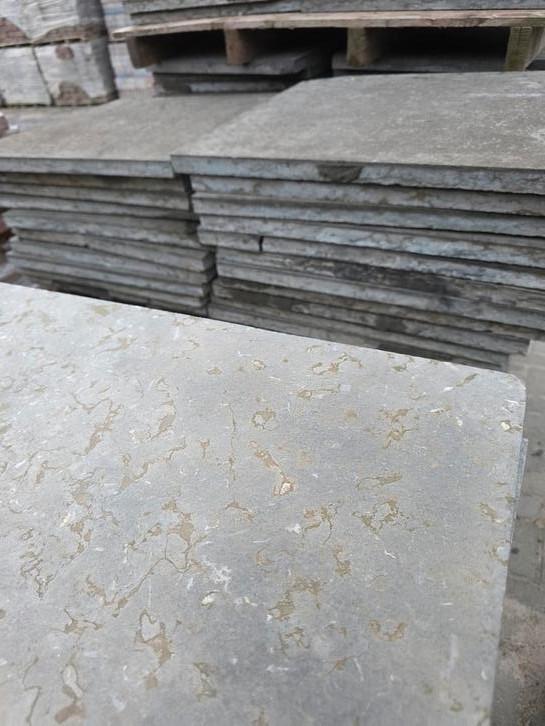 Partij natuursteen tegels 60x60 cm, Tuin en Terras, Terrasdelen en Vlonders, Gebruikt, Overige materialen, Ophalen of Verzenden