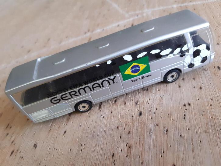 Spelersbus 2006 FIFA Worldcup Germany BNS Brazilië, Verzamelen, Sportartikelen en Voetbal, Gebruikt, Overige typen, Buitenlandse clubs