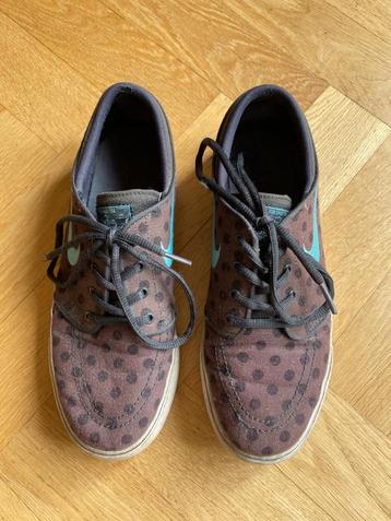 Canvas sneakers Nike bruin mt 38 beschikbaar voor biedingen