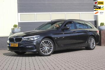 BMW 5-Serie Touring 520i High Executive | Panoramadak | Head beschikbaar voor biedingen