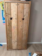 Steigerhouten kledingkast, Ophalen