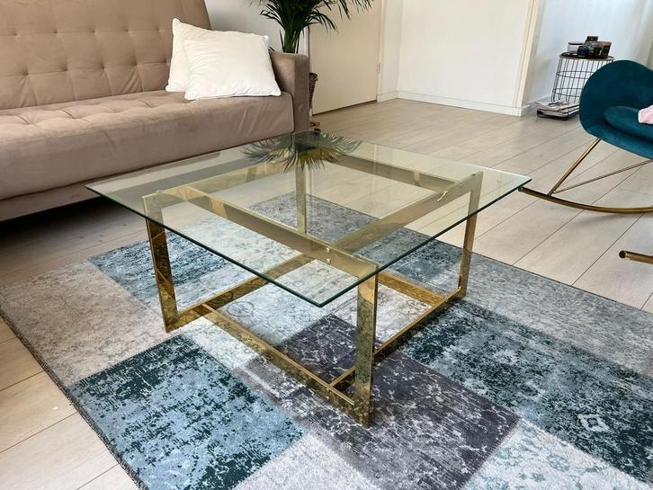 Mooie glazen salontafel met gouden onderstel, Huis en Inrichting, Tafels | Salontafels, Zo goed als nieuw, Minder dan 50 cm, 50 tot 100 cm