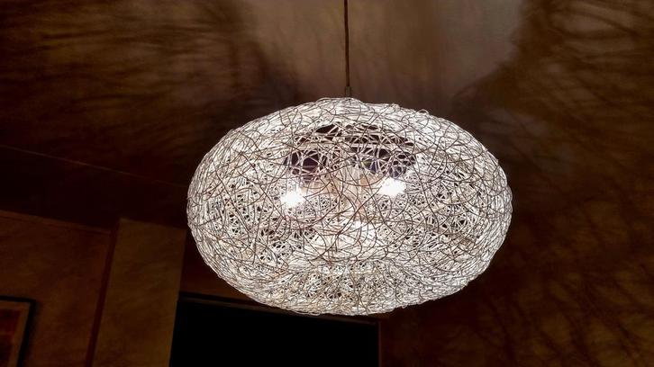 2 Eglo Hanglampen - Kunstwerkjes van Staaldraad, Huis en Inrichting, Lampen | Hanglampen, Zo goed als nieuw, Minder dan 50 cm