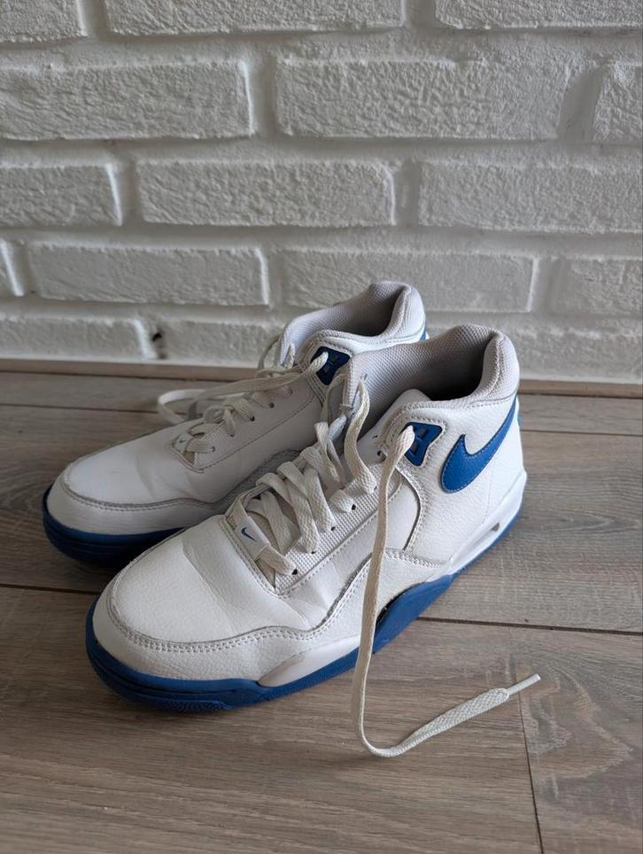 Nike indoor schoenen maat 42, Kinderen en Baby's, Kinderkleding | Schoenen en Sokken, Zo goed als nieuw, Schoenen, Ophalen of Verzenden