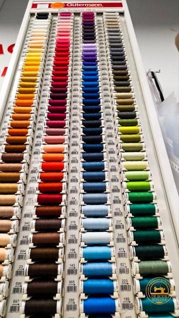 Naaigaren - Diverse Kleuren en Materialen beschikbaar voor biedingen
