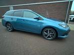 Toyota Auris 1.8 Hybrid Blauw Metallic 90.000 km, Auto's, 65 €/maand, Blauw, Origineel Nederlands, 19 km/l