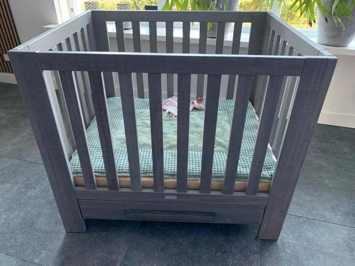 babybox, Kinderen en Baby's, Boxen, Gebruikt, Rechthoekig, In hoogte verstelbaar, Lade, Ophalen