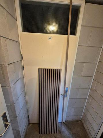 Lattenwand 160cm + Afwerklijst 240cm beschikbaar voor biedingen